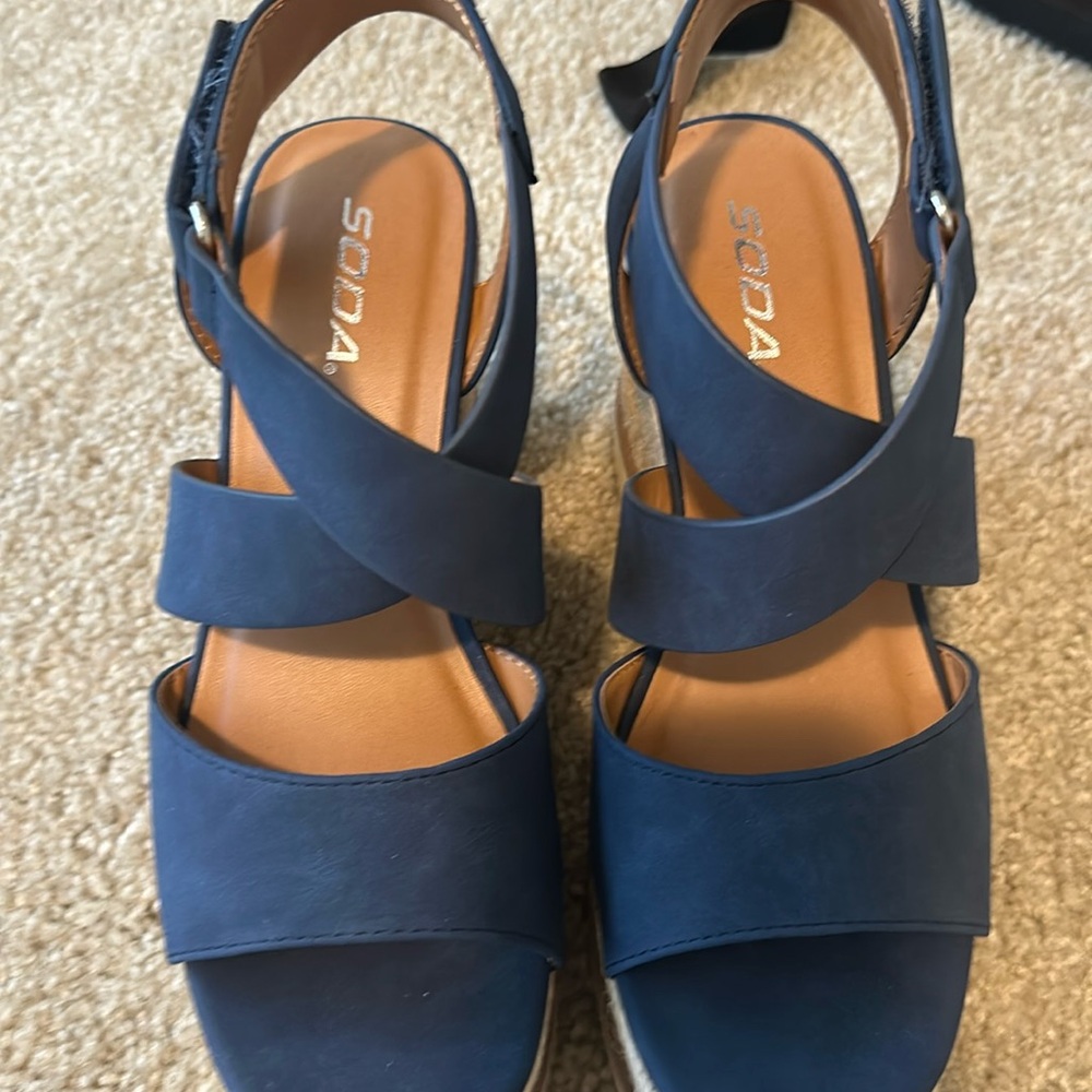 Wedge sandals